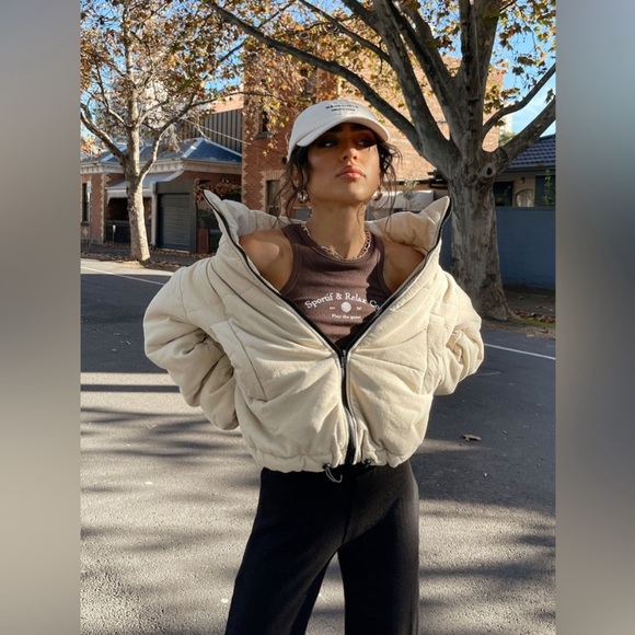 Princess Polly beige bomber puffer drawstring jacket sz 4 - Picture 8 of 8